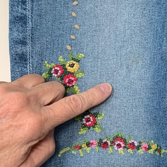Lucky Brand Ava mid rise skinny jeans embroidered floral front‎ and rear, size 2 - Picture 10 of 14